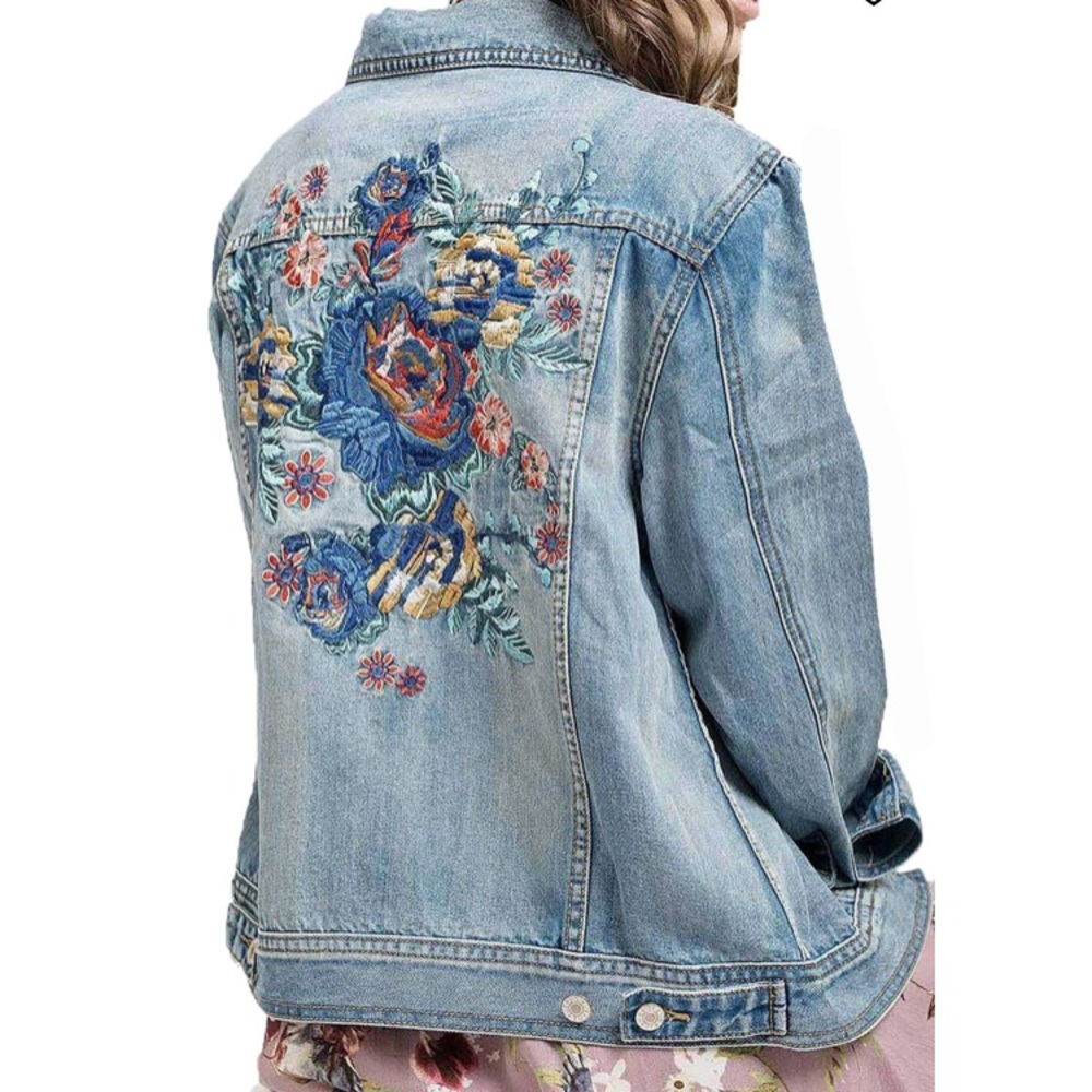 Blue pepper embroidered denim jacket